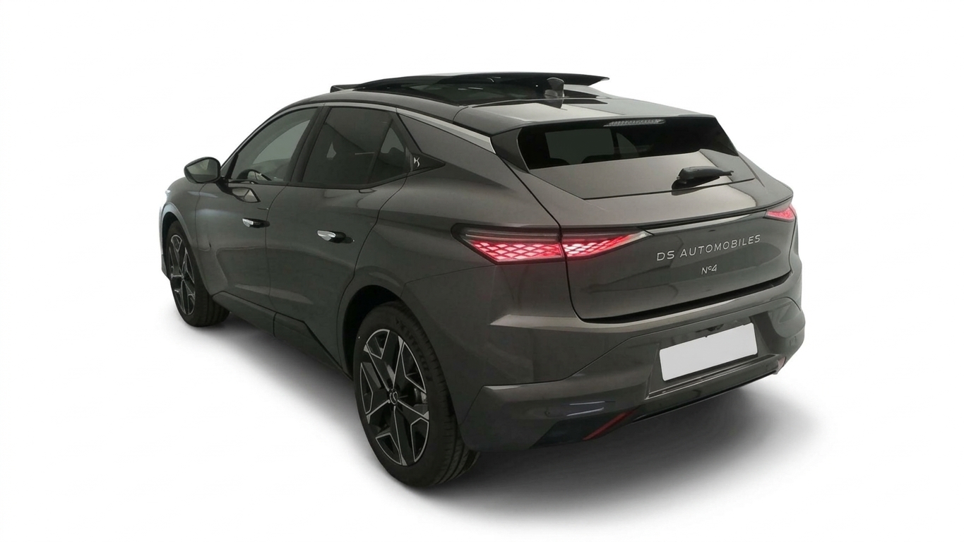 DS n4 Etoile - Alcantara 1